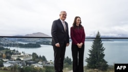 新西兰总理阿德恩和澳大利亚总理莫里森在昆士兰举行澳新首脑会谈。(2021年5月31日)