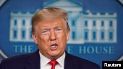 特朗普总统星期六(2月29日)在白宫举行的记者会上说,美国本土目有新冠病毒确诊病例22例。