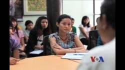 缅甸废除新闻审查制度后的挑战 缅甸废除新闻审查制度后的挑战