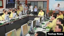 Sanba là trận bão thứ ba trong khu vực trong năm nay, tiếp theo sau các trận bão Bolaven và Tembin