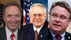 Từ trái: Dân biểu Dan Lungren, Joseph Pitts, và Chris Smith