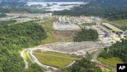 资料照:巴拿马多诺索的科布雷(Cobre Panamá )露天铜矿。(2022年12月6日)