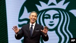 资料照：美国星巴克公司董事会名誉主席霍华德·舒尔茨