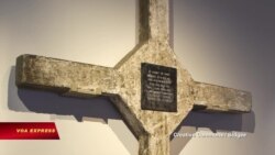 Việt Nam giao Thánh Giá Long Tân cho Úc Việt Nam giao Thánh Giá Long Tân cho Úc