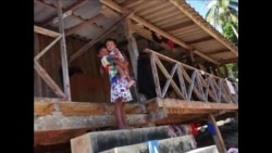 无家可归的缅甸船民陷入绝境  无家可归的缅甸船民陷入绝境