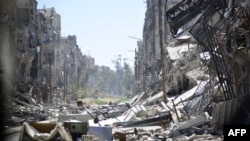 大马士革附近的巴勒斯坦难民营遭到破坏。