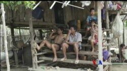 နေရပ်မပြန်နိုင်သေးတဲ့ ဒုက္ခသည်တွေဘဝ နေရပ်မပြန်နိုင်သေးတဲ့ ဒုက္ခသည်တွေဘဝ