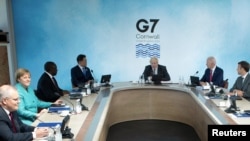 七国集团领导人在英格兰康沃尔举行高峰会议(2021年6月12日)