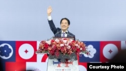 台湾总统赖清德星期六(10月5日)在庆祝中华民国成立113年的国庆晚会上致词。他表示,就年纪来说,中华人民共和国绝对不可能成为中华民国人民的“祖国”,反倒是,中华民国可能是中华人民共和国75岁以上民众的‘祖国’。(照片来源:台湾总统府网站)