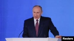 TT Nga Vladimir Putin phát biểu trước Quốc Hội Nga ở Moscow hôm 1/3/2018. REUTERS/Maxim Shemetov
