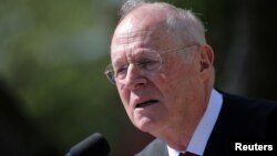 Thẩm phán Anthony Kennedy là vị thẩm phán phục vụ lâu năm thứ hai tại Tòa Tối cao gồm 9 thành viên.