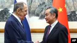 俄罗斯外交部长谢尔盖·拉夫罗夫(Sergei Lavrov)2024年4月9日在北京会见中国外交部长王毅。(俄罗斯外交部)