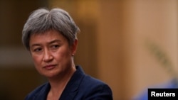 资料照片:澳大利亚外交部长黄英贤