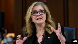 FILE - Senator Marsha Blackburn dalam sidang konfirmasi Komite Kehakiman Senat di Capitol Hill di Washington, 23 Maret 2022. (Alex Brandon/AP)
