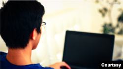 在海外的中国留学生说,他们是中国秘密警察监控和招募的对象。