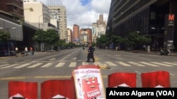 Đường phố bị phong tỏa trong cuộc đình công ở Caracas, Venezuela, ngày 26/7/17
