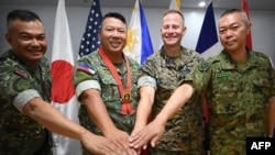 美国和菲律宾启动年度“海上战士合作”(Kamandag)联合军演,同时还有少部分来自澳大利亚、英国、日本和韩国的部队参与。(法新社:2024年10月15日)