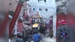 国际救援涌入尼泊尔 余震威胁仍在 国际救援涌入尼泊尔 余震威胁仍在