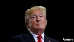 川普总统在田纳西纳什维尔市礼堂举行让美国再次伟大集会。(2018年5月30日)