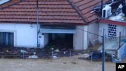 2023年9月5日,希腊中部沃洛斯镇,洪水淹没了该地区。 (美联社照片)