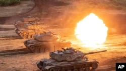 台湾政府的两名高级官员正在美国与候任总统特朗普过渡团队有关人士会面;赖清德政府可能会签署大规模的全新军购案,以表明其认真对待特朗普关于台湾应该向美国支付“保护费”的言论。(台湾国防部提供)