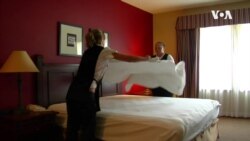 VOA英语视频: 酒店餐馆赌场为安全重开除旧布新 VOA英语视频: 酒店餐馆赌场为安全重开除旧布新