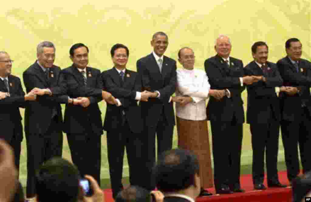 အရှေ့အာရှထိပ်သီးညီလာခံ/ အာဆီယံ-အမေရိကန် အစည်းအဝေး