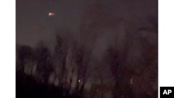 နယူးဂျာဆီပြည်နယ် Randolph မြို့ပေါ်မှာ မြင်တွေ့ရတဲ့ ဒရုန်းများ (MartyA45_ /TMX via AP, File)