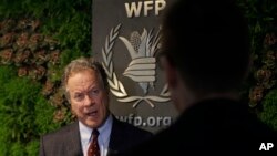 世界粮食计划署执行主任戴维·比斯利在接受美联社的采访。(资料照片)