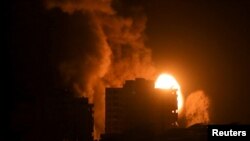 以色列2021年5月17日继续对加沙地带实施空袭(路透社)