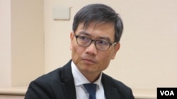 台湾南华大学亚太所副教授孙国祥 (美国之音张永泰拍摄)