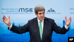 Ngoại trưởng Mỹ John Kerry phát biểu tại Hội nghị An ninh Munich ở khách sạn Bayerischer Hof, 1/2/2014