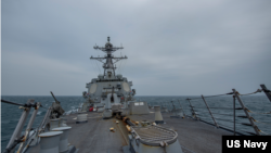 美军菲恩号导弹驱逐舰2021年3月10日穿越台湾海峡(美国海军照片)