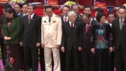 Giới lãnh đạo Việt Nam tiếp tục cải cách để tăng trưởng kinh tế Giới lãnh đạo Việt Nam tiếp tục cải cách để tăng trưởng kinh tế