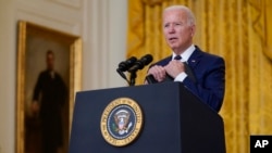 美国总统拜登在白宫就阿富汗局势回答记者的问题(2021年8月26日)