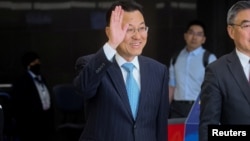 资料照片:中国新任驻美国大使谢锋抵达美国肯尼迪国际机场。(2023年5月23日)