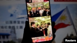 2025年2月27日,菲律宾华人社区组织侨星志愿者团的网站上刊登了被控犯有间谍罪而被逮捕的王永毅(左)和蔡少黄的照片。