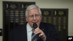 Thượng nghị sĩ Cộng hòa Mike Enzi