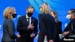 美国国务卿布林肯在巴黎出席经合组织部长级会议。(2021年10月5日)