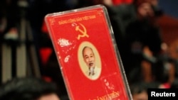 Hệ thống truyền thông chính thức đang quảng cáo cho quy hoạch nhân sự lãnh đạo hệ thống chính trị, hệ thống công quyền từ địa phương đến trung ương tại Việt Nam, nhiệm kỳ 2021 – 2026.