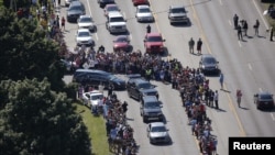 2016年6月10日，拳王阿里的葬礼在他的故乡美国肯塔基州路易斯维尔举行。