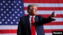 FILE - Calon presiden dari Partai Republik dan mantan Presiden Amerika Serikat Donald Trump pada hari kampanye di Greensboro, North Carolina, Amerika Serikat, 2 November 2024. (Brian Snyder/REUTERS)