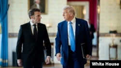资料照:法国总统马克龙与美国总统特朗普 (2025年2月24日)