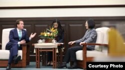 美国国会众议院外交委员会主席罗伊斯最近访问台湾 (照片来源:台湾总统府)