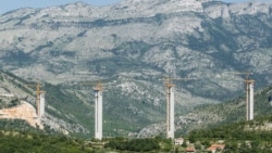 中国债务重压黑山 各方势力角逐巴尔干让一带一路再成焦点 中国债务重压黑山 各方势力角逐巴尔干让一带一路再成焦点