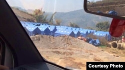 中国红十字会为难民搭建的新棚子。(边民杨先生提供)