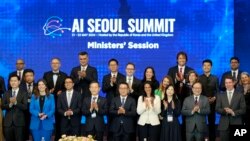 人工智能首尔峰会部长级会议2024年5月22日在韩国首尔举行。(美联社)