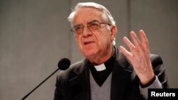 Linh mục Federico Lombardi, phát ngôn viên của