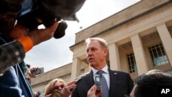 美国国防部代理部长沙纳汉（Patrick Shanahan）接受媒体采访。（2019年3月18日）