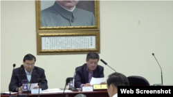 国民党代理党主席林荣德(右)2020年1月22日主持国民党中常会(国民党文传会提供)